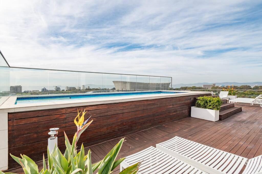 One Bedroom Seaside Elegance Cape Town Exterior photo